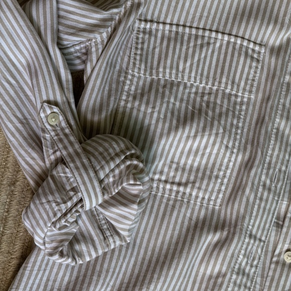 FINAL SALE Aritzia - Babaton Striped Button-Up Shirt - Picture 8 of 9